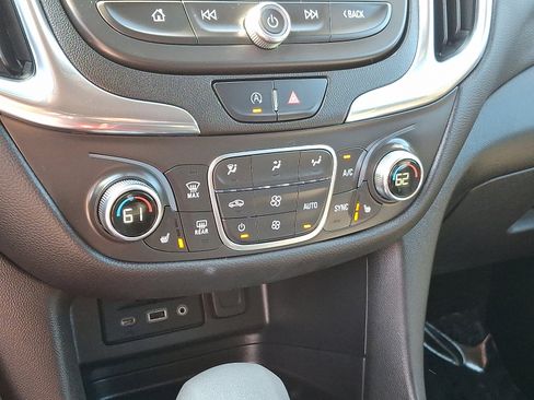 Used 2022 Chevrolet Equinox LT image 15