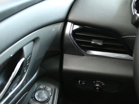 Used 2023 Chevrolet Traverse LT w/ LPO, Floor Liner Package AWD/4WD image 17