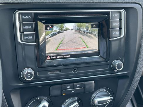 Used 2017 Volkswagen Jetta S FWD image 22