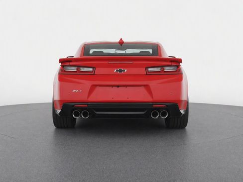 Used 2018 Chevrolet Camaro ZL1 RWD image 7