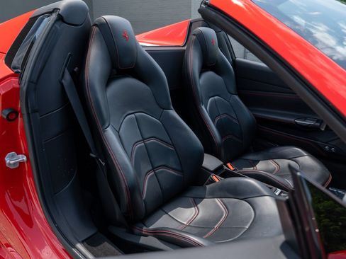Used 2018 Ferrari 488 Spider RWD image 48