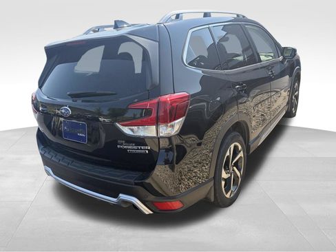 Used 2023 Subaru Forester Touring AWD/4WD image 4