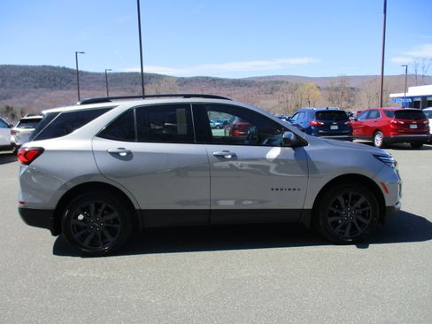 Used 2023 Chevrolet Equinox RS w/ LPO, Cargo Package image 4