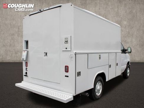 New 2026 Ford E-350 and Econoline 350 Super Duty w/ Power Equipment Group image 9