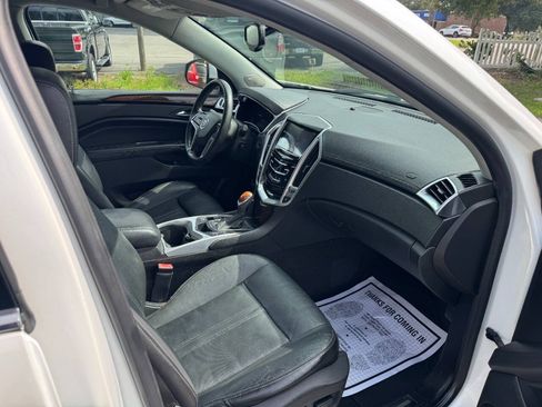 Used 2013 Cadillac SRX Luxury FWD image 16