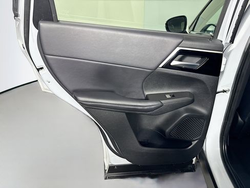 Used 2024 Mitsubishi Outlander SEL image 26