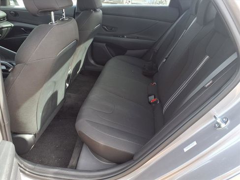 Certified 2025 Hyundai Elantra Sport image 20
