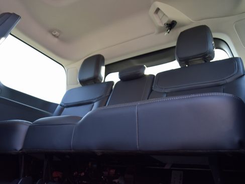 New 2025 Ford Expedition Platinum w/ Driver's Package image 21