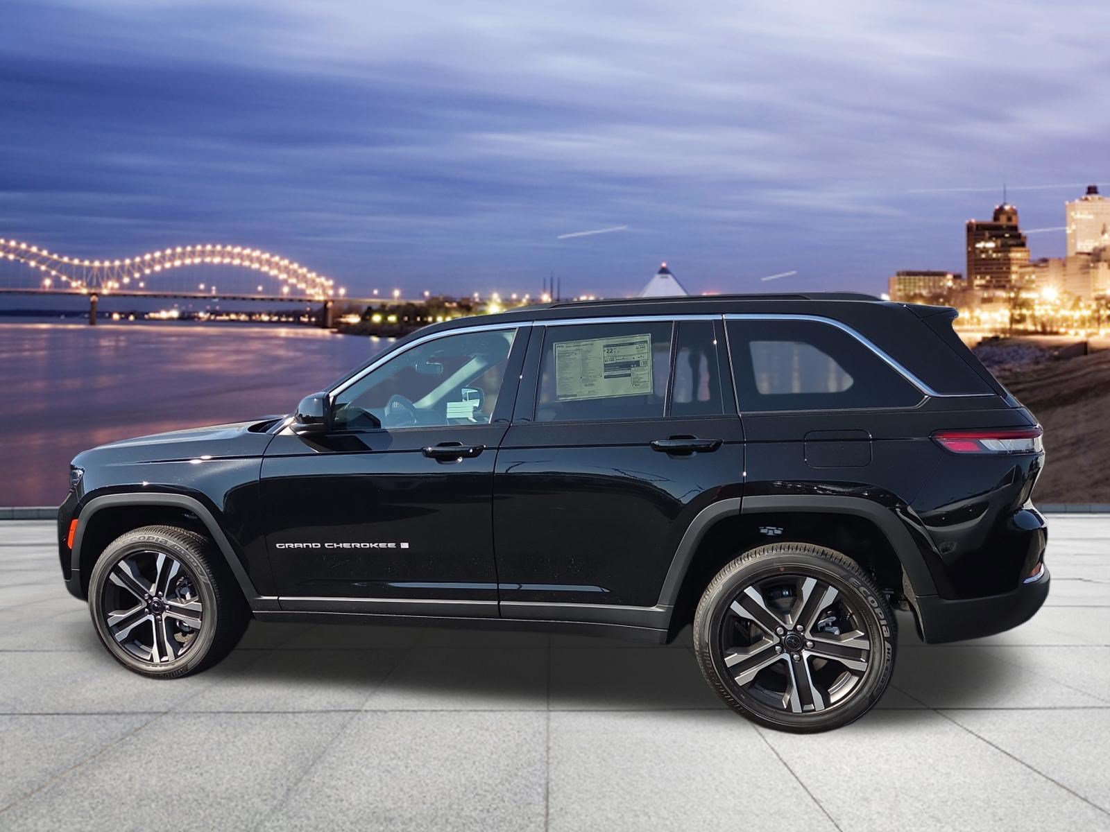 New 2027 Jeep Grand Cherokee Laredo X AWD/4WD image 3