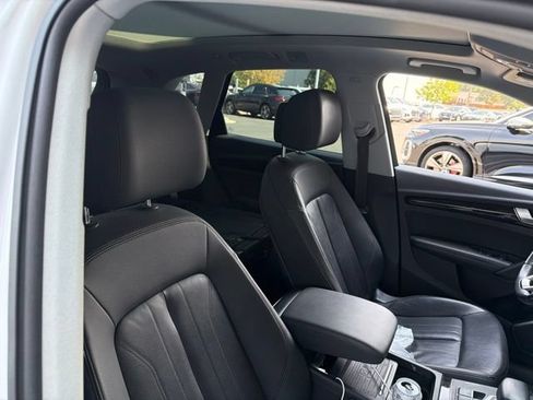 Used 2019 Audi Q5 2.0T Premium Plus w/ Premium Plus Package AWD/4WD image 10