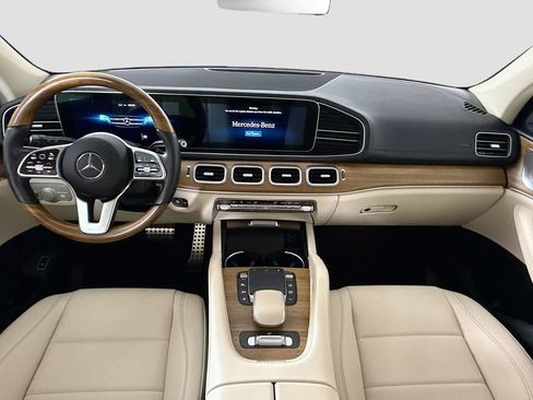 Certified 2023 Mercedes-Benz GLS 450 4MATIC image 13