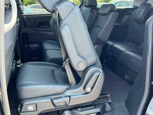 Used 2022 Honda Odyssey Touring image 5