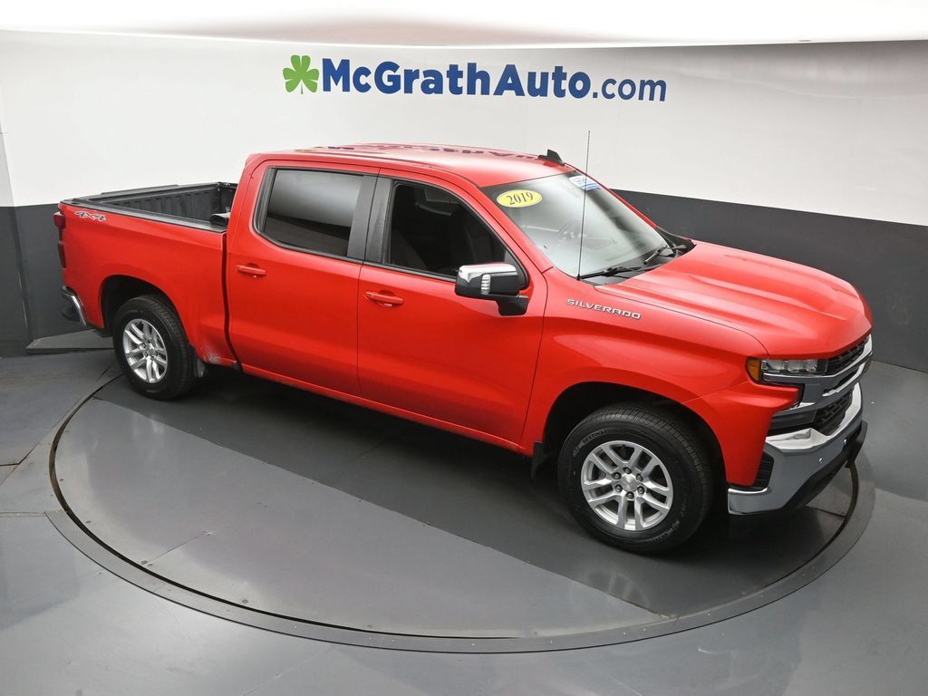 Used 2019 Chevrolet Silverado 1500 LT w/ All-Star Edition AWD/4WD image 3