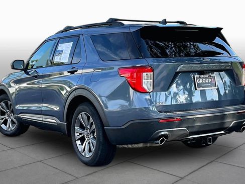 Used 2021 Ford Explorer XLT w/ Equipment Group 202A RWD image 12