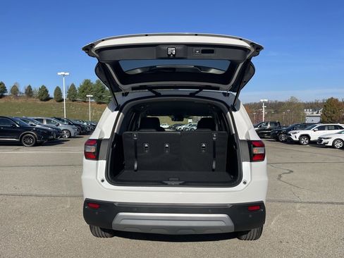 New 2025 Honda Pilot EX-L image 16