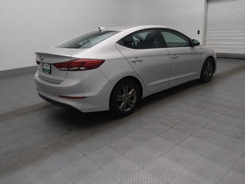 Used 2018 Hyundai Elantra SEL image 10