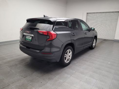 Used 2018 GMC Terrain SLE FWD image 9