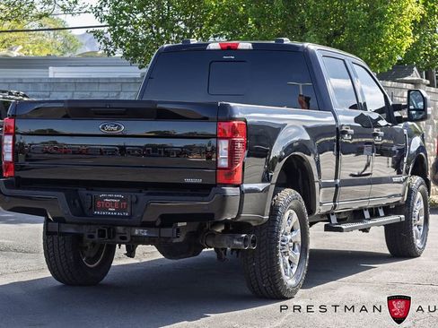 Used 2022 Ford F250 XLT w/ Black Appearance Package AWD/4WD image 18