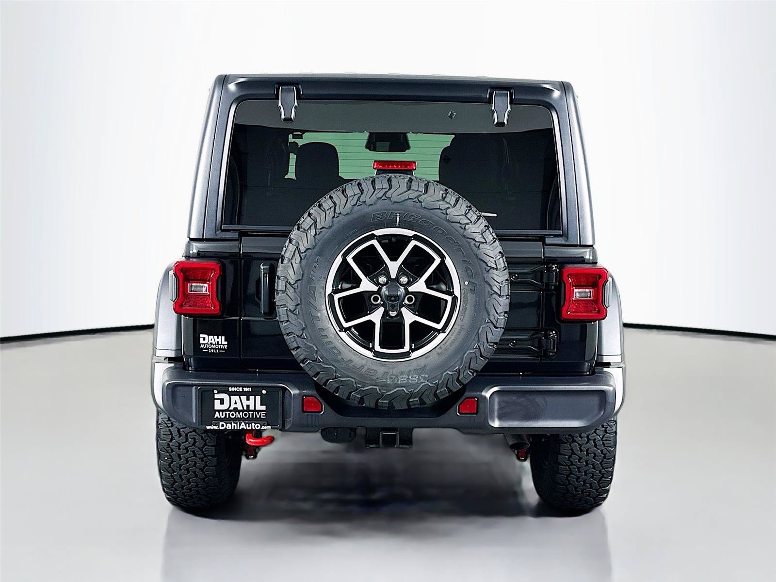 Used 2026 Jeep Wrangler Unlimited Rubicon AWD/4WD image 12