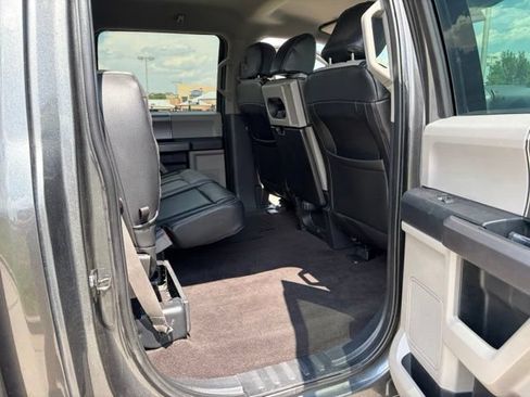 Used 2020 Ford F150 XLT w/ Equipment Group 302A Luxury AWD/4WD image 17