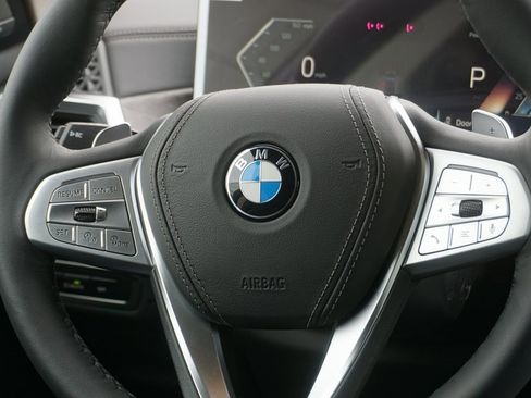 New 2026 BMW X7 xDrive40i image 18