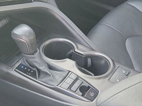 Certified 2021 Toyota Camry XSE FWD image 18
