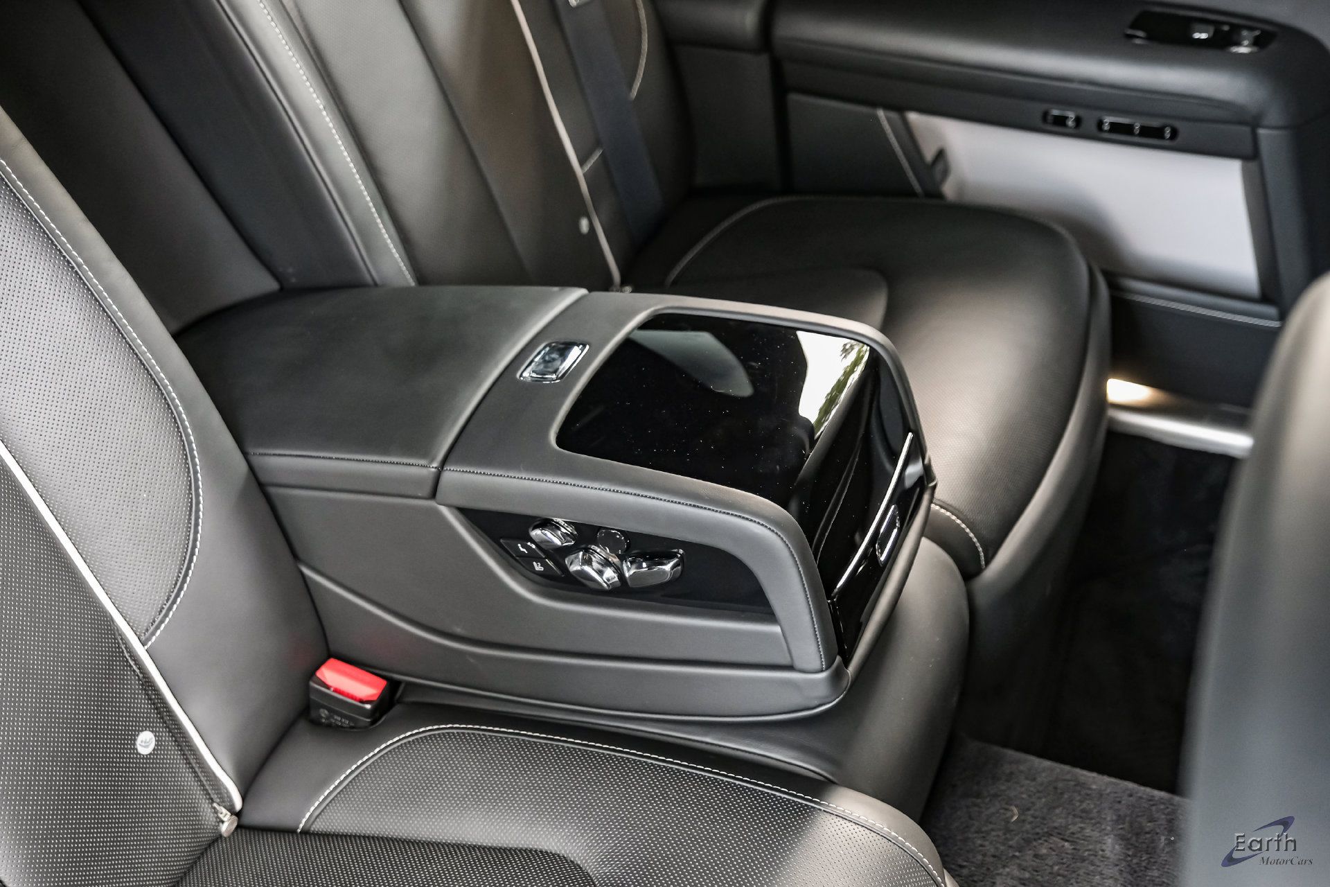 Used 2021 Rolls-Royce Ghost AWD/4WD image 82