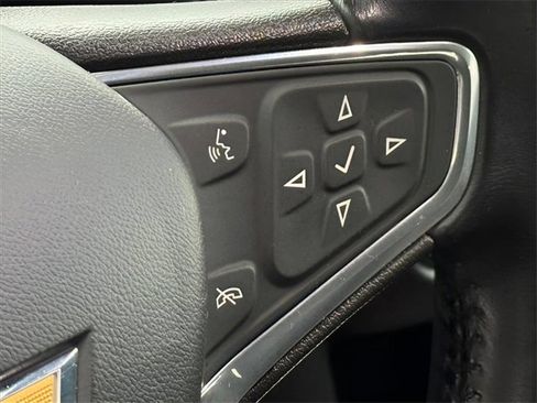 Used 2022 Chevrolet Equinox LT w/ Driver Convenience Package image 13