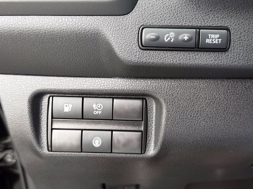 Used 2020 Nissan Leaf SV w/ Protection Package FWD image 16