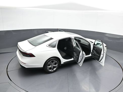 Used 2024 Honda Accord EX image 44