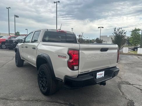 New 2026 Chevrolet Colorado Trail Boss w/ Off-Road Front Bumper Package AWD/4WD image 5