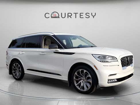 Used 2022 Lincoln Aviator Grand Touring w/ Equipment Group 301A image 7