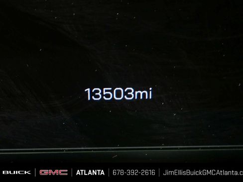 Used 2025 GMC Yukon XL Denali Ultimate w/ LPO, Floor Liner Package AWD/4WD image 9
