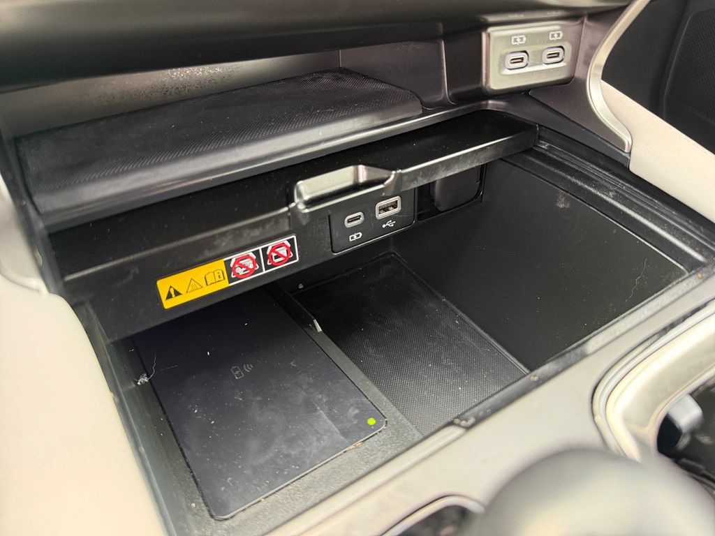 Used 2024 Lexus RX 350 Premium w/ Kick Sensor & Tow Package AWD/4WD image 18