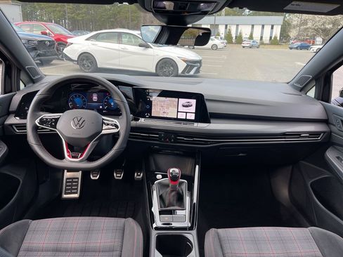 Used 2024 Volkswagen GTI SE image 8