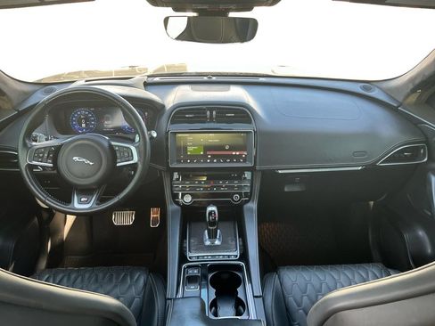 Used 2020 Jaguar F-PACE SVR AWD/4WD image 17