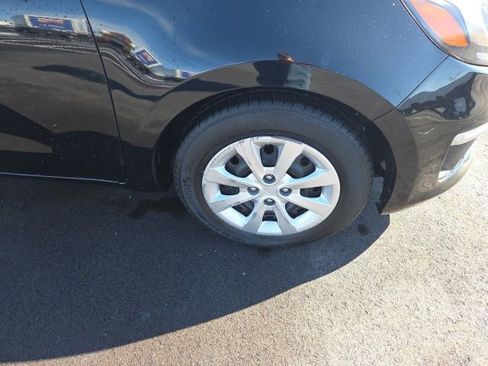 Used 2017 Kia Rio LX image 4
