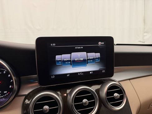 Used 2017 Mercedes-Benz C 300 4MATIC Cabriolet image 34