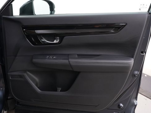 Used 2025 Honda CR-V EX-L image 12