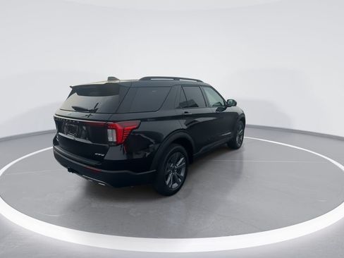 New 2026 Ford Explorer Active w/ Active Comfort Package AWD/4WD image 9
