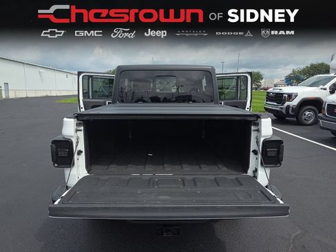 Used 2022 Jeep Gladiator Mojave w/ Cold Weather Group AWD/4WD image 14
