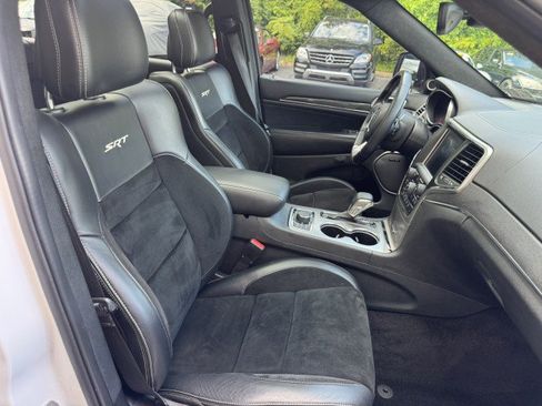 Used 2017 Jeep Grand Cherokee SRT w/ Trailer Tow Group IV AWD/4WD image 37
