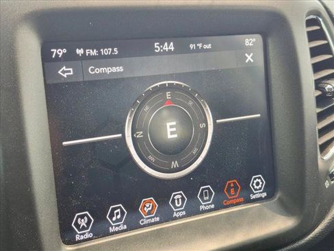 Used 2020 Jeep Compass Trailhawk AWD/4WD image 10