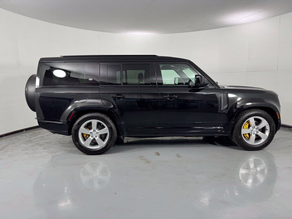 Used 2023 Land Rover Defender 130 S AWD/4WD image 5