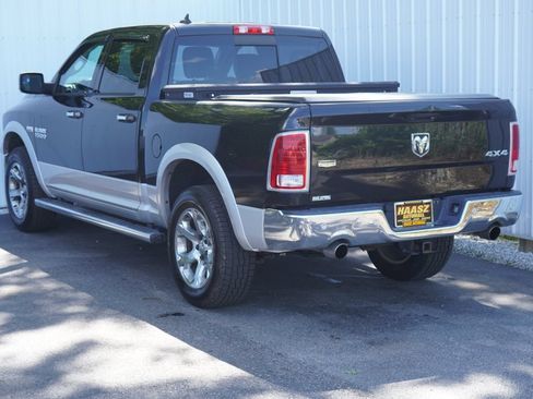 Used 2017 RAM 1500 Laramie w/ Convenience Group AWD/4WD image 4