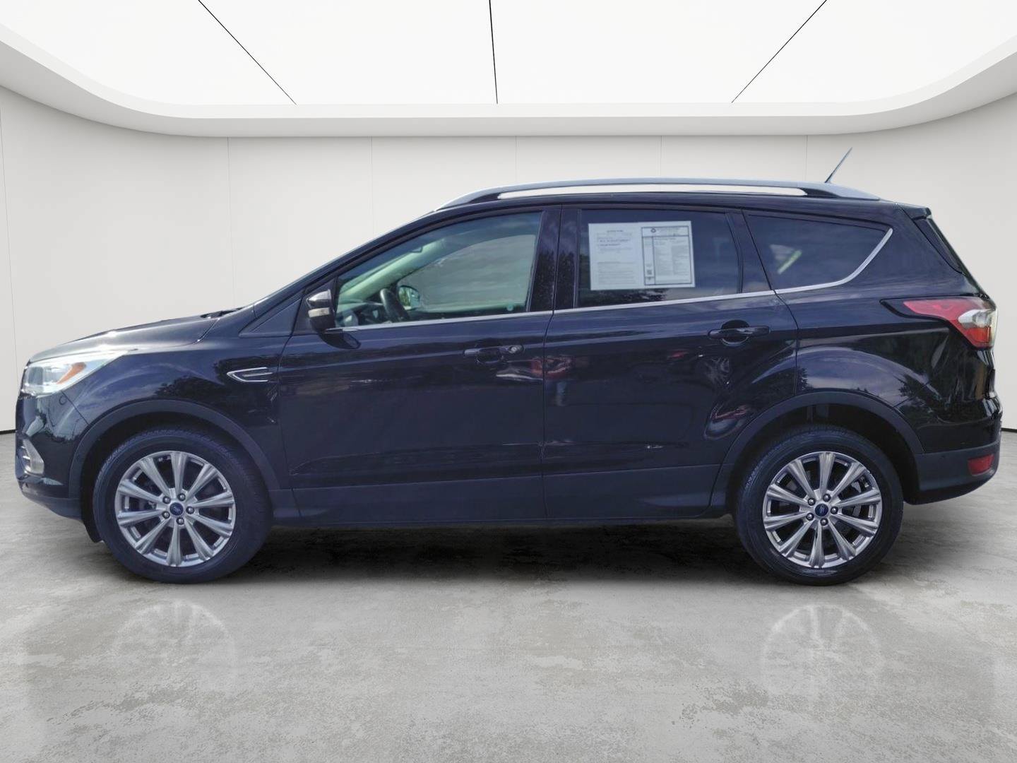 Used 2018 Ford Escape Titanium AWD/4WD image 40