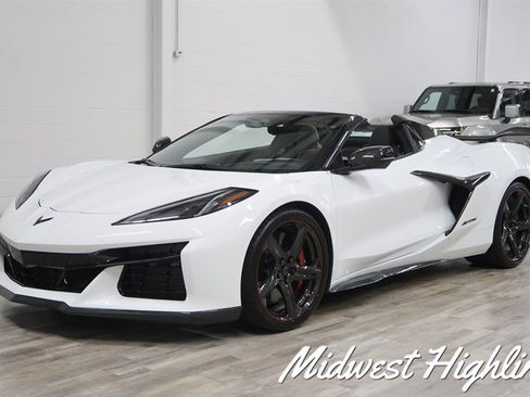 Used 2026 Chevrolet Corvette Z06 RWD image 10