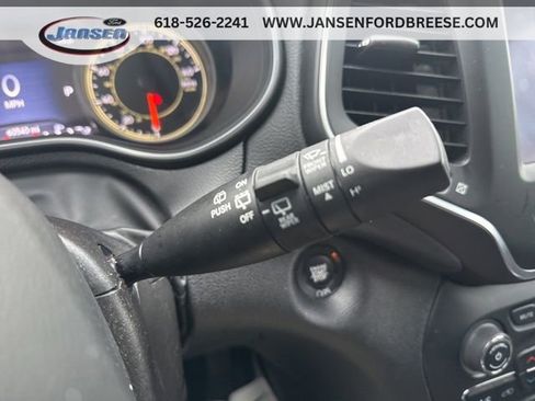 Used 2023 Jeep Cherokee Altitude Lux AWD/4WD image 18