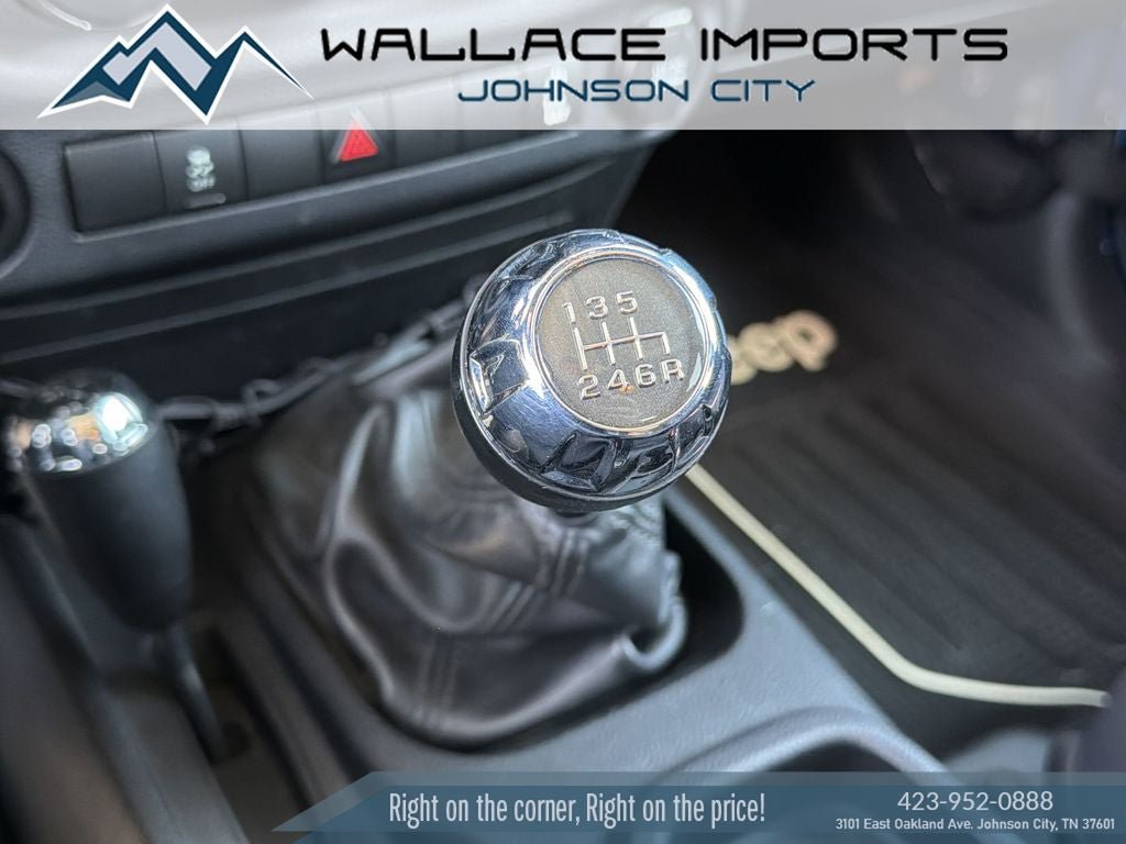 Used 2013 Jeep Wrangler Unlimited Sport AWD/4WD image 17