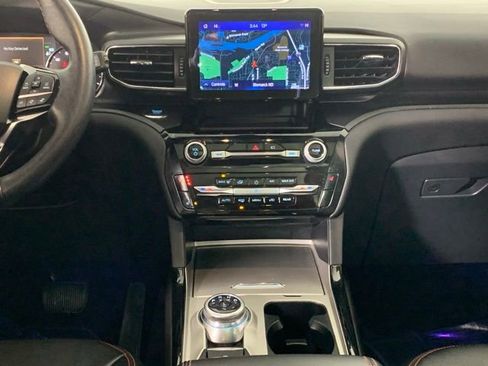 Used 2022 Ford Explorer ST-Line w/ Class IV Trailer Tow Package image 12